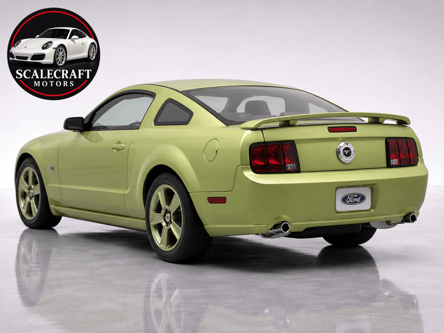 Ford Mustang GT2005 1:18 - Scale Model