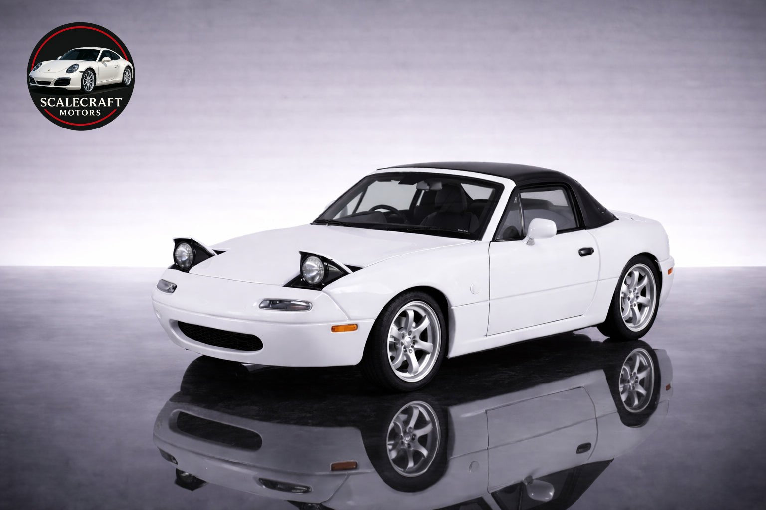 Mazda Miata Mx - 5 - Modelo a Escala - ScaleCraft Motors