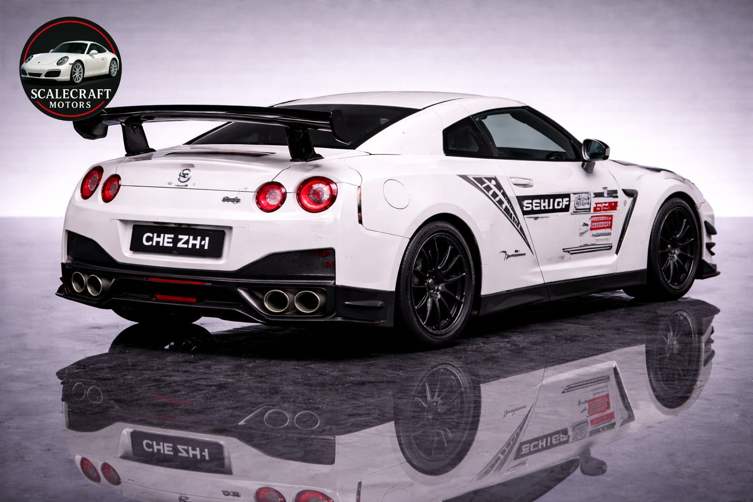 Nissan R35 1:24 - Modelo a Escala - ScaleCraft Motors