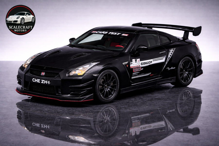 Nissan R35 1:24 - Modelo a Escala