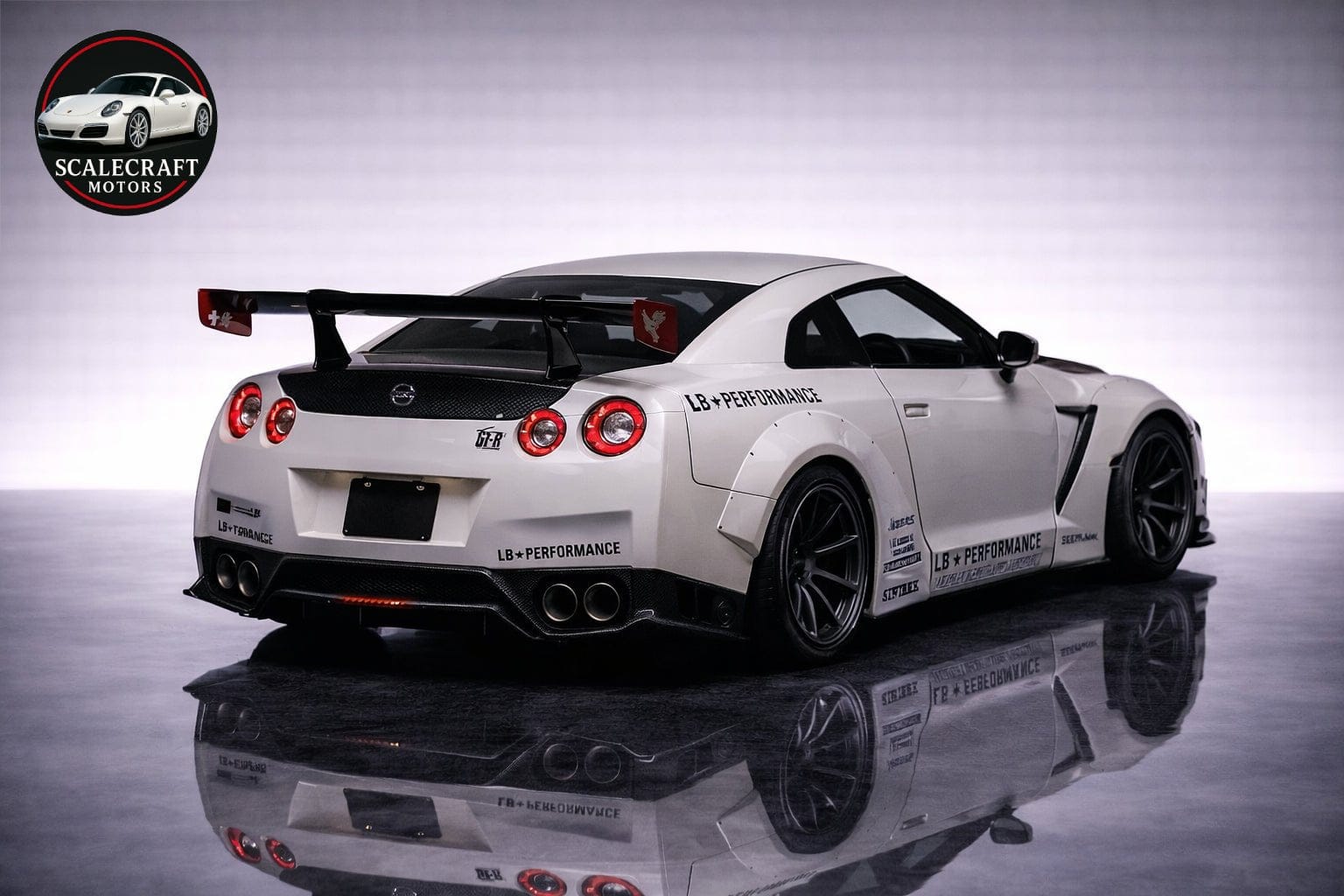 Nissan R35 - Modelo a Escala - ScaleCraft Motors